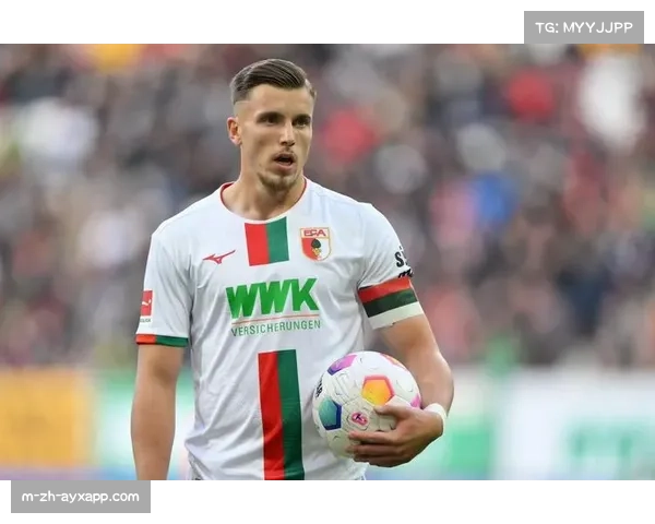 奥格斯堡球员德米罗维奇谈论适应不同战术体系的体验 奥格斯堡球员德米罗维奇谈论适应不同战术体系的体验